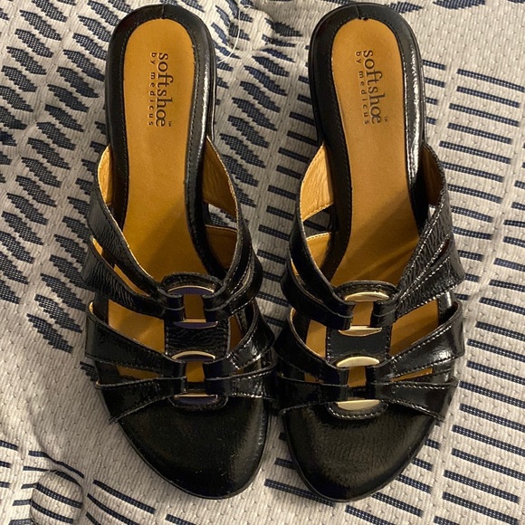 Soft shoe by Medicus. Black. - Picture 1 of 3